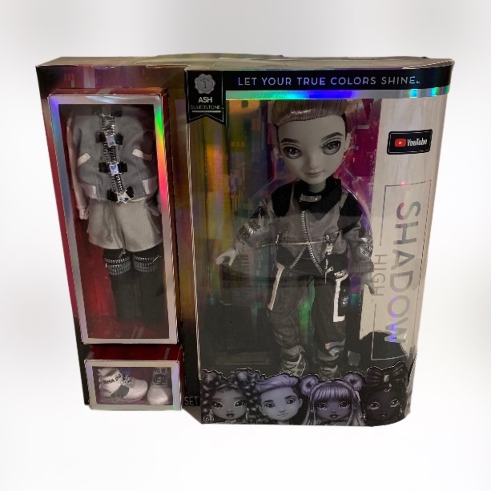 New Rainbow High Shadow High Series 1 Ash Silverstone-Greyscale Boy Fashion Doll